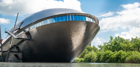 The "Universum" museum from the outside. 