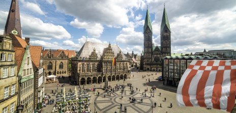 A picture of the Bremen marketplace 