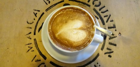 Cappuccino bei Lloyd Caffee