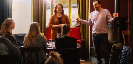 SCIENCEE GOES PUBLIC!-Vortragende in der Kneipe Fehrfeld 