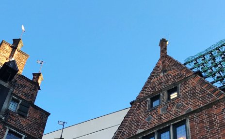 Giebel des Hauses des Glockenspiels in der Böttcherstraße