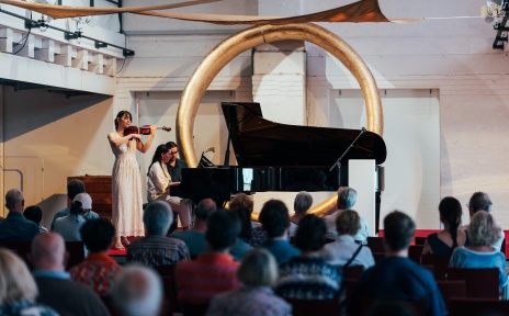 Der Fachbereich Musik präsentiert auf den Hochschultagen der HfK Bremen diverse klassische Konzerte, aber auch Jazz- und Neue-Musik-Studierende werden auf der Bühne stehen.