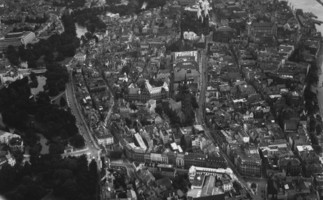 Eine Luftaufnahme der Innenstadt aus dem Jahr 1937.