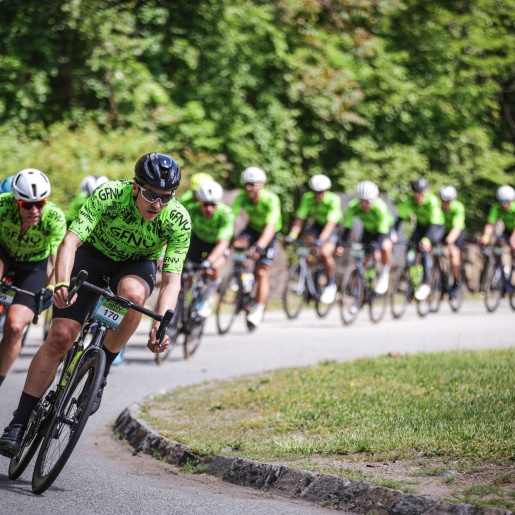 Radfahrer bei einem GFNY Radrennen