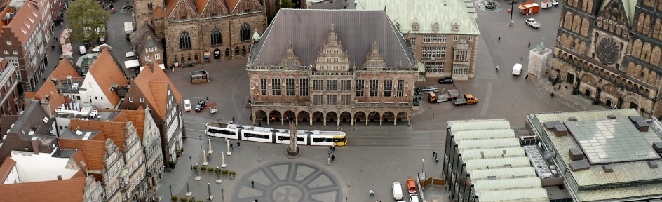 The market place of Bremen from above. You can see the Bremen City Hall, St. Peter's Cathedral, the Church of Our Lady, the Bremen Parliament, as well as other buildings in the city center of Bremen.