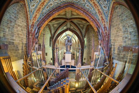 Blick vom dach der Sauer-Orgel herunter in den Dom