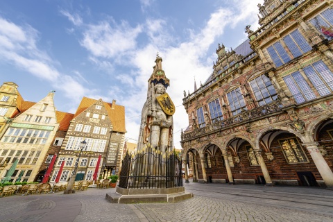 A view of Bremen's market square with the town hall and Roland statue.