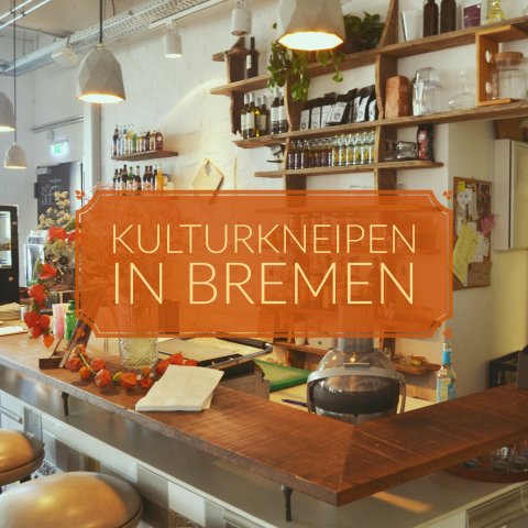 Ein Tresen in einem Café, im Hintergrund Regale mit Gläsern, auf dem Bild die Aufschrift Kulturkneiben in Bremen; Quelle: privat/MDR
