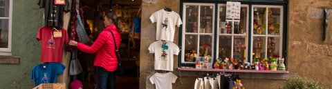 Souvenir Shopping im Schnoor
