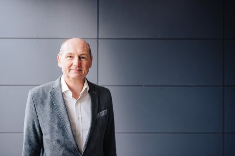Portrait von Prof. Dr. Dr. h.c. Gerhard M. Feldmeier
