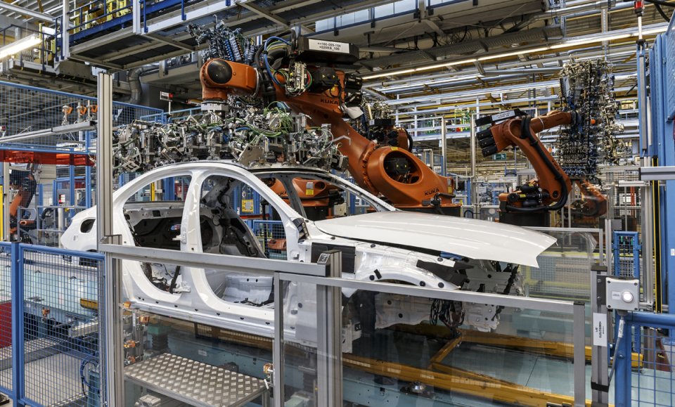 Produktion einer C-Klasse im Mercedes-Werk Bremen