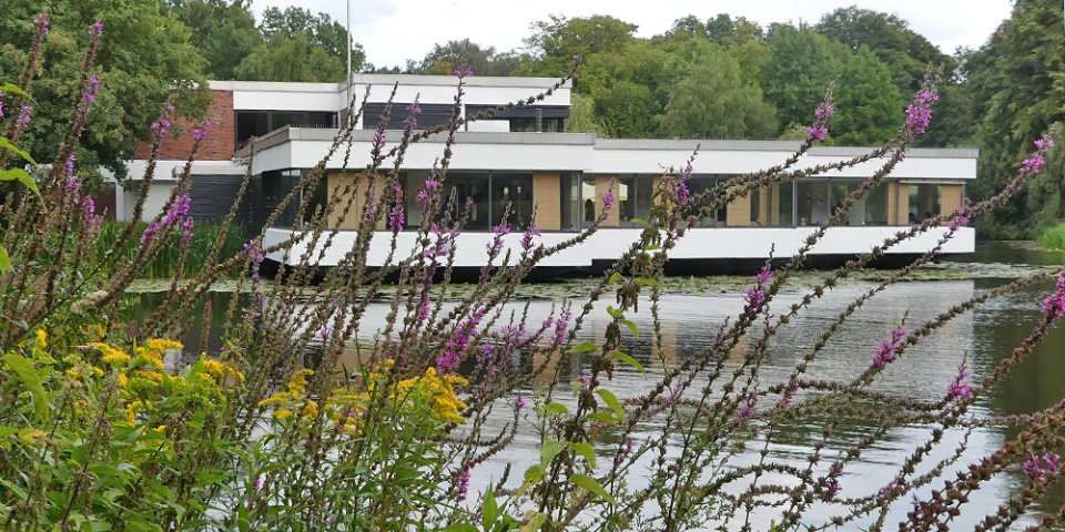 Außenansicht des Restaurants "emma am see". 