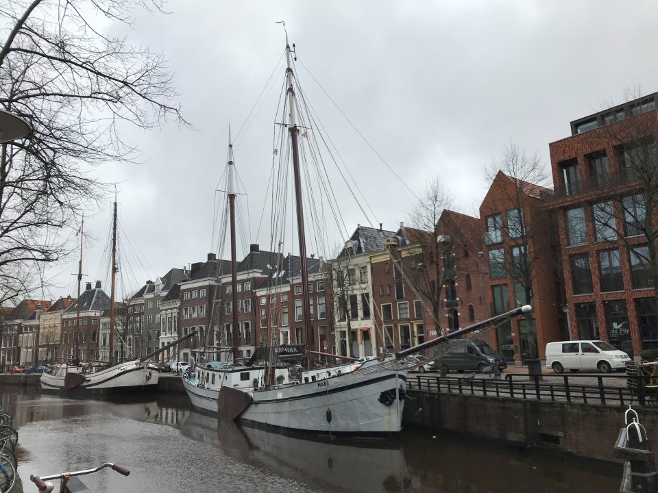 Sorry, there is no description for this photo available