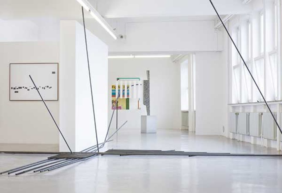 Ausstellungsansicht Im Inneren der Stadt. Öffentlicher Raum und Frei-Raum, GAK Gesellschaft für Aktuelle Kunst, 2015, Foto: Tim Klausing