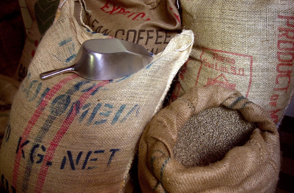 Säcke mit Kaffeebohnen.